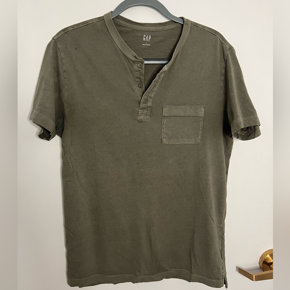 Gap Men’s Green henley size Small